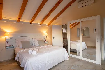 Spacious Hillside Villa with Pool in Potomje