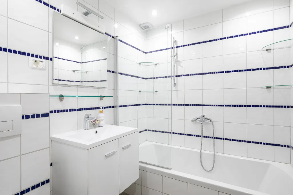 Spacious Hillside Villa with Pool in Potomje