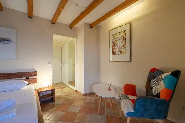 Spacious Hillside Villa with Pool in Potomje