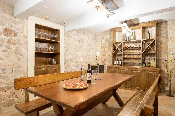 Spacious Hillside Villa with Pool in Potomje