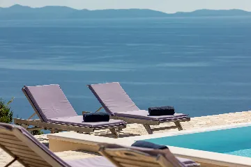 Spacious Hillside Villa with Pool in Potomje