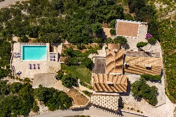 Spacious Hillside Villa with Pool in Potomje