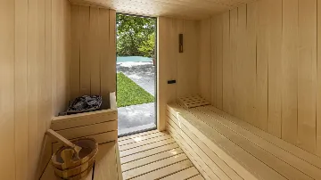 Modern Villa with Infinity Pool in Pazin