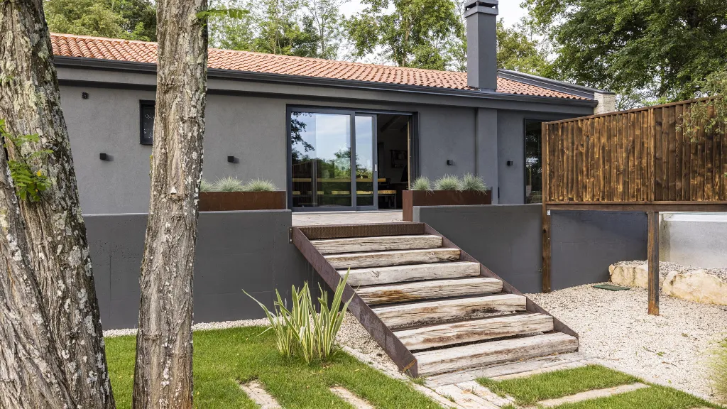 Modern Villa with Infinity Pool in Pazin