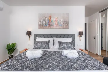 Modern Villa with Pool and Jacuzzi in Sevid