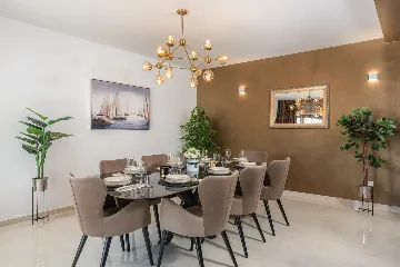 Modern Villa with Pool and Jacuzzi in Sevid