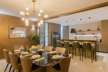 Modern Villa with Pool and Jacuzzi in Sevid