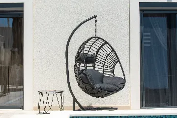 Modern Villa with Pool and Jacuzzi in Sevid