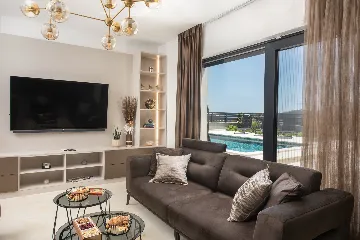 Modern Villa with Pool and Jacuzzi in Sevid