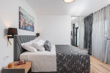 Modern Villa with Pool and Jacuzzi in Sevid