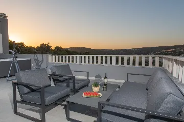 Modern Villa with Pool and Jacuzzi in Sevid