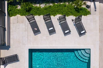 Modern Villa with Pool and Jacuzzi in Sevid