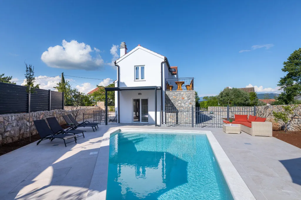 Contemporary 3-Bedroom Villa with Pool in Krk