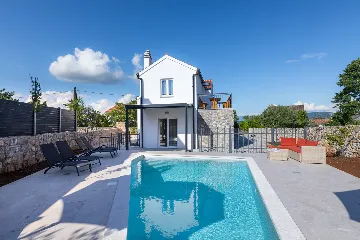 Contemporary 3-Bedroom Villa with Pool in Krk