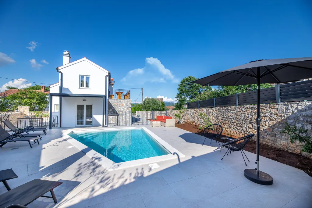 Contemporary 3-Bedroom Villa with Pool in Krk
