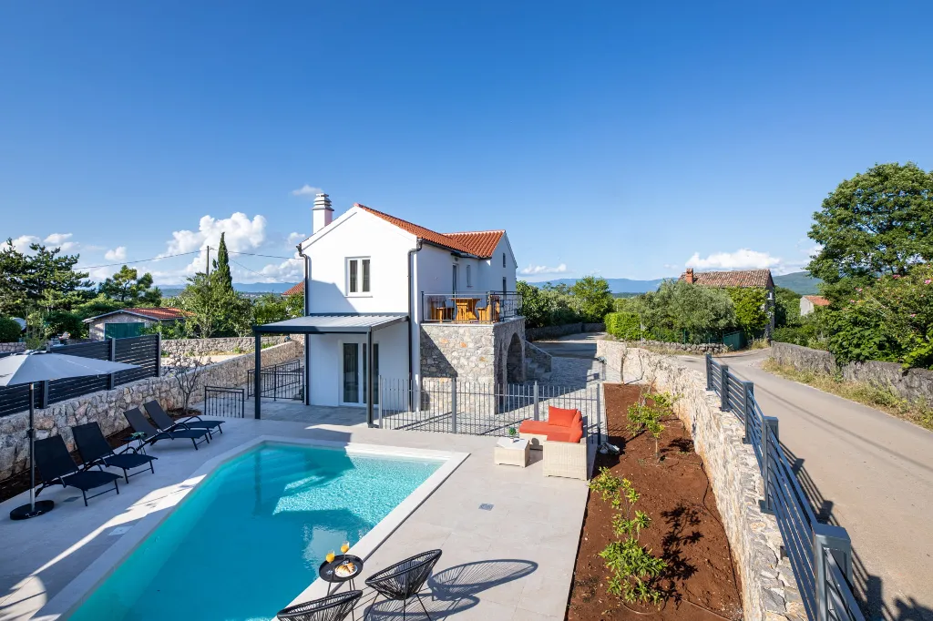 Contemporary 3-Bedroom Villa with Pool in Krk