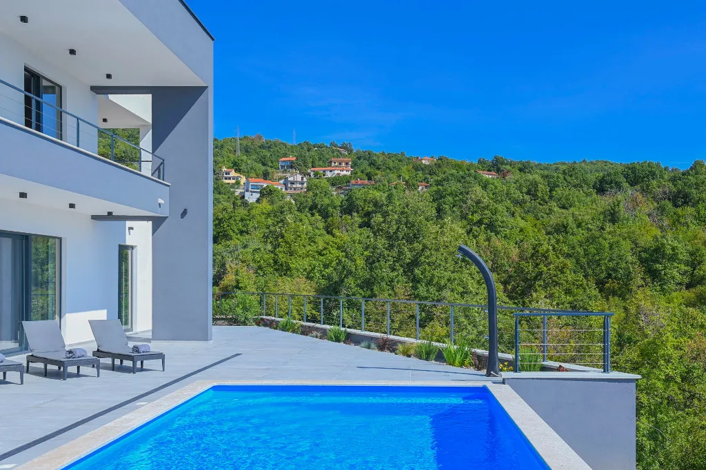 Panoramic Sea View Villa with Pool in Opatija