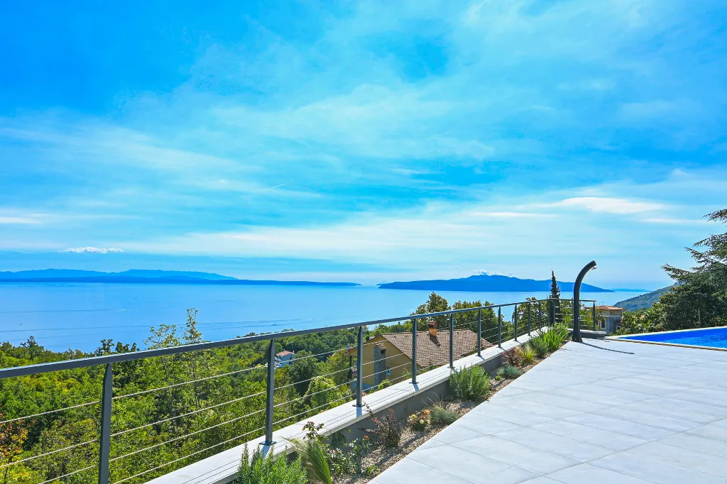 Panoramic Sea View Villa with Pool in Opatija