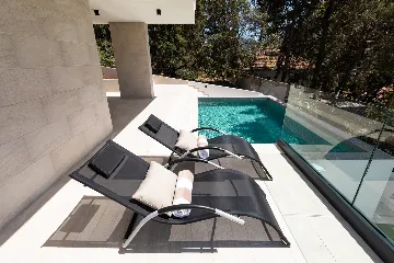 Modern Villa with Pool in Vela Luka