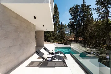 Modern Villa with Pool in Vela Luka