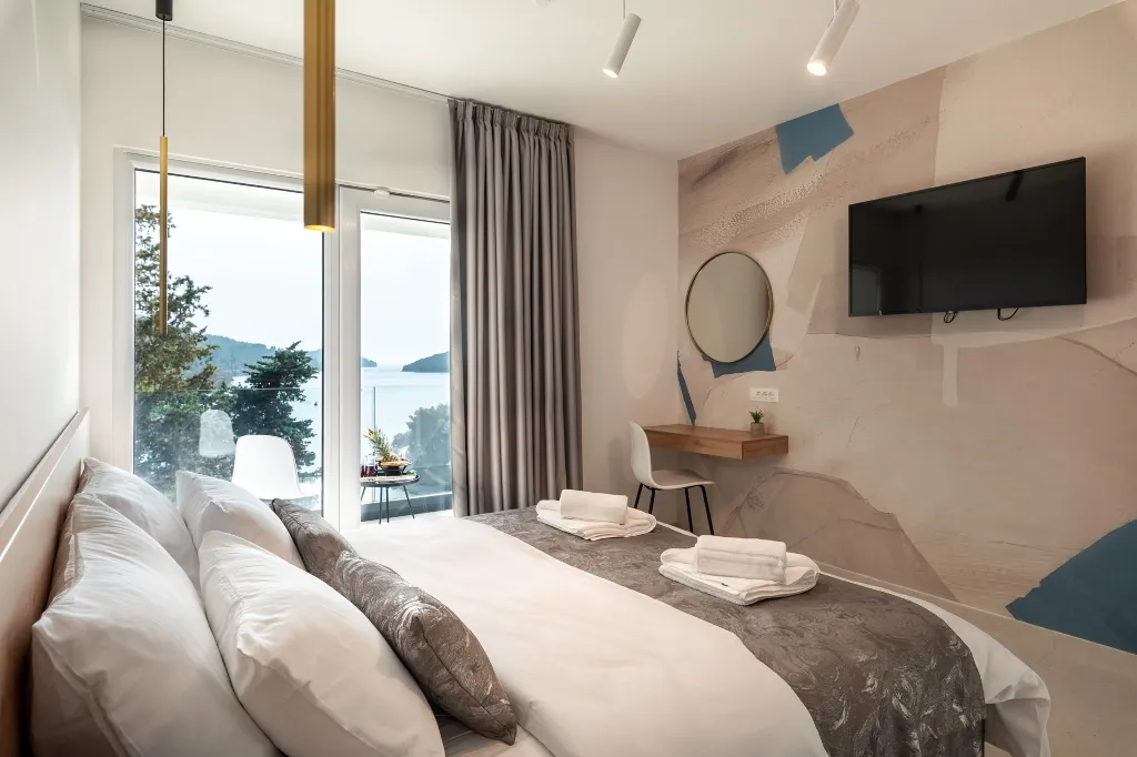 Modern Villa with Pool in Vela Luka