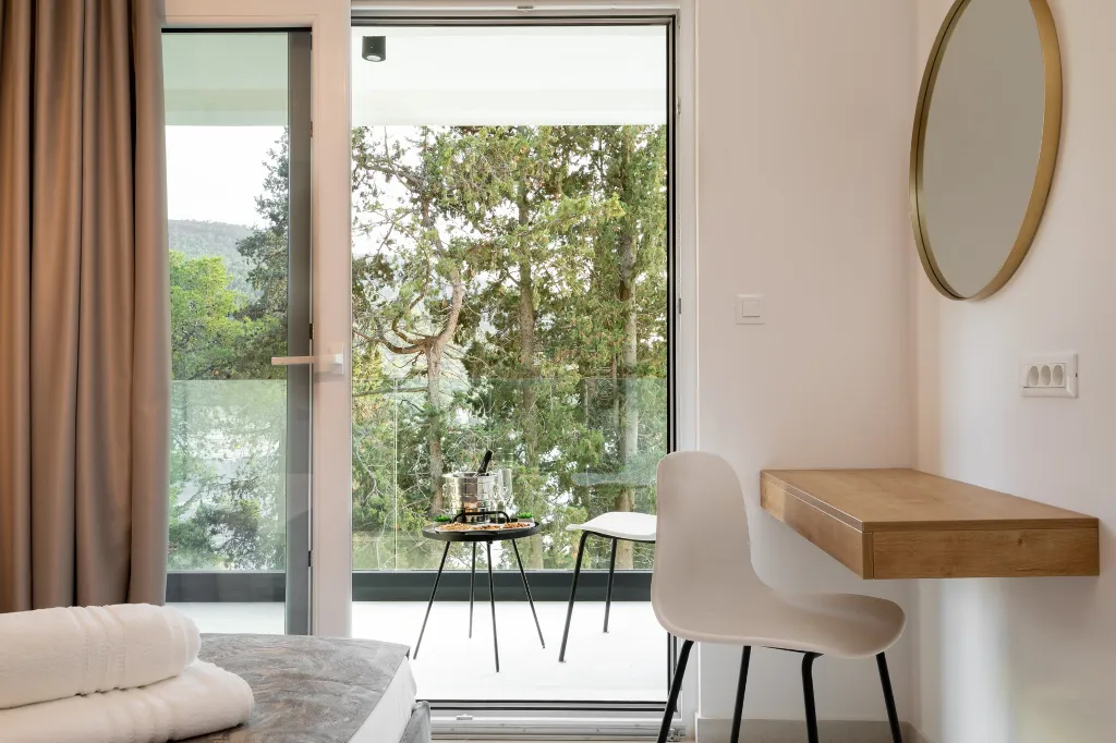 Modern Villa with Pool in Vela Luka
