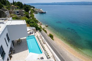 Beachfront Villa with Pool and Sea Views, Omiš