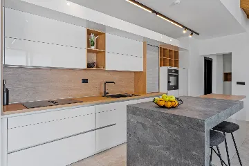 Beachfront Villa with Pool and Sea Views, Omiš