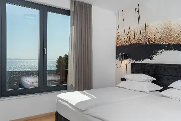 Beachfront Villa with Pool and Sea Views, Omiš