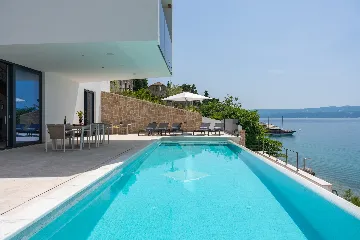 Beachfront Villa with Pool and Sea Views, Omiš