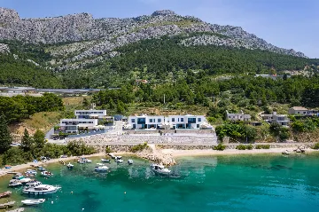 Beachfront Villa with Pool and Sea Views, Omiš