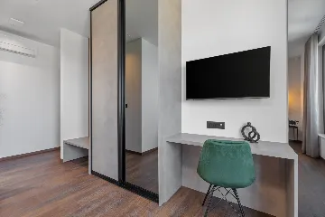 Seaside Family Villa with Pool in Omiš