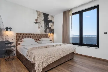 Seaside Family Villa with Pool in Omiš