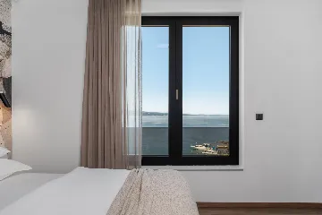 Seaside Family Villa with Pool in Omiš