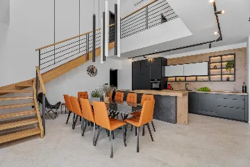 Seaside Family Villa with Pool in Omiš