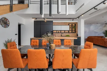 Seaside Family Villa with Pool in Omiš