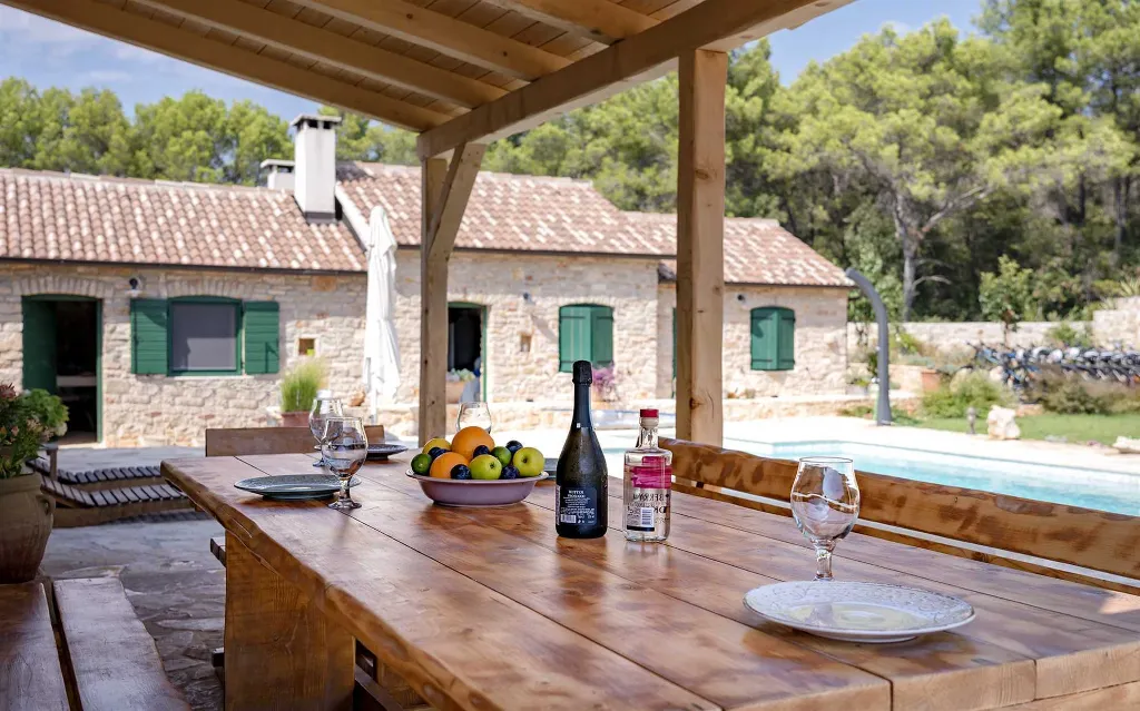 Private Island Villa with Pool near Stari Grad