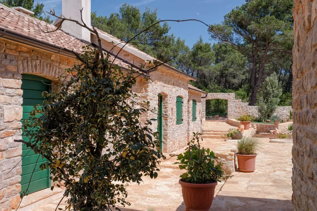 Private Island Villa with Pool near Stari Grad