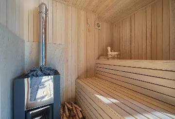 Contemporary 6-Bedroom Villa with Heated Pool, Murter