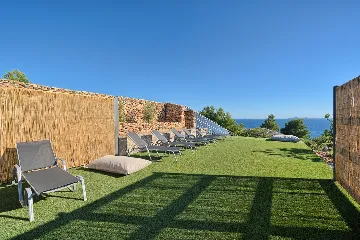 Contemporary 6-Bedroom Villa with Heated Pool, Murter