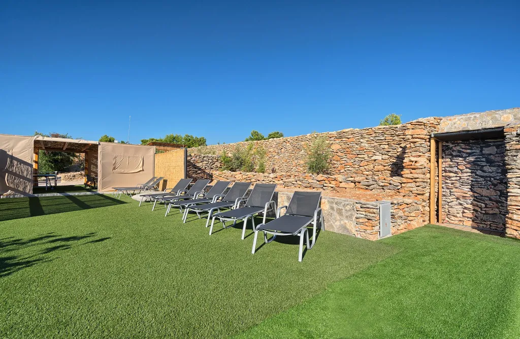 Contemporary 6-Bedroom Villa with Heated Pool, Murter