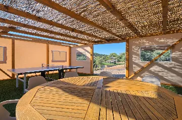 Contemporary 6-Bedroom Villa with Heated Pool, Murter