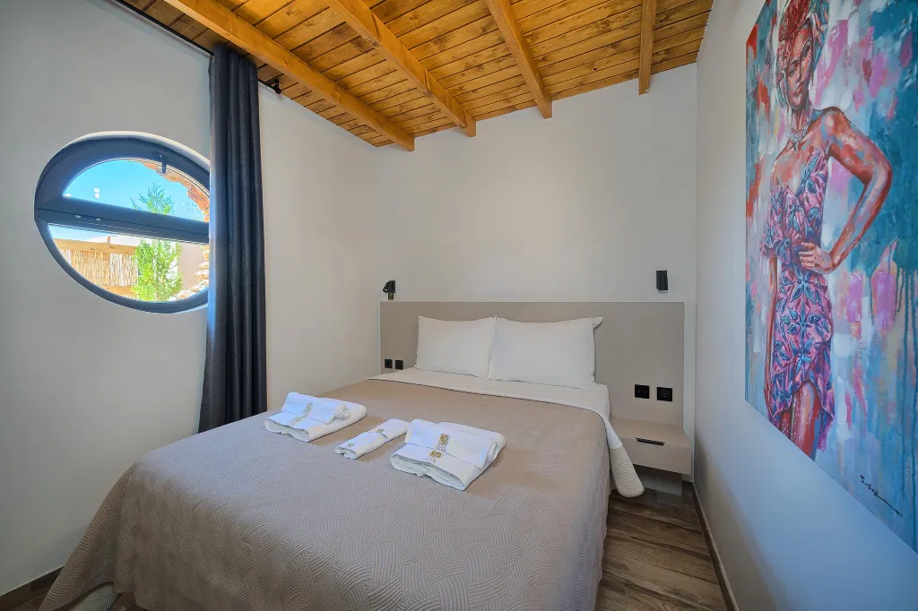 Contemporary 6-Bedroom Villa with Heated Pool, Murter