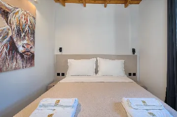 Contemporary 6-Bedroom Villa with Heated Pool, Murter