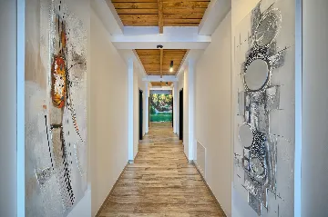 Contemporary 6-Bedroom Villa with Heated Pool, Murter