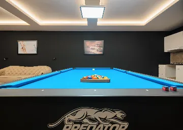 Contemporary 6-Bedroom Villa with Heated Pool, Murter