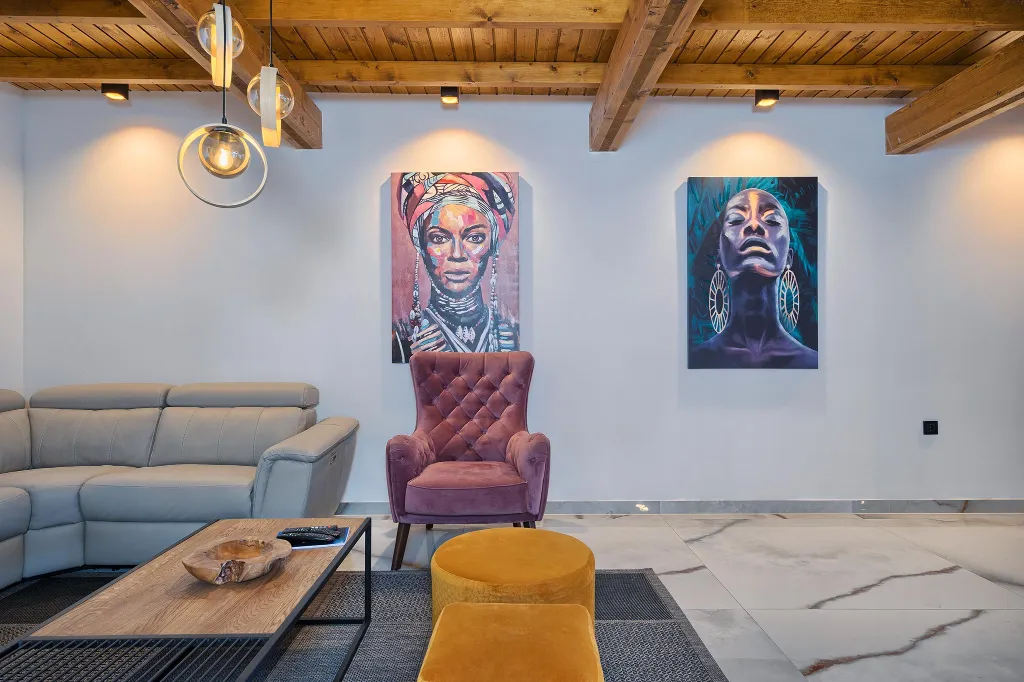 Contemporary 6-Bedroom Villa with Heated Pool, Murter