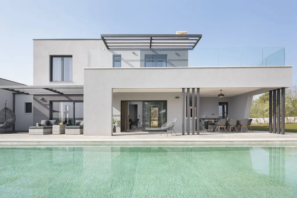 Contemporary Villa with Infinity Pool Vodnjan