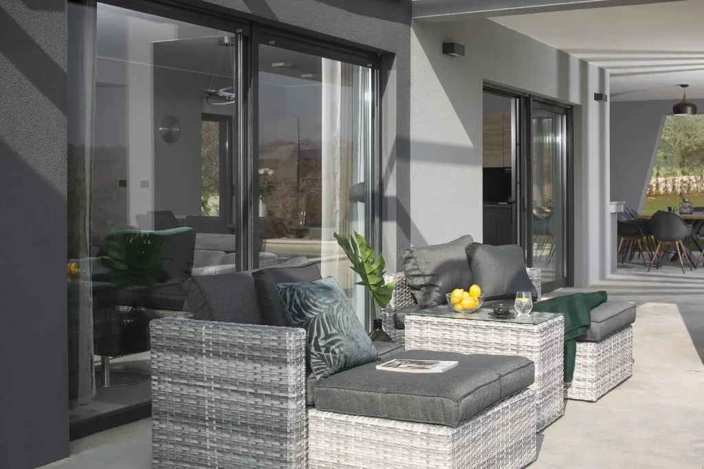 Contemporary Villa with Infinity Pool Vodnjan