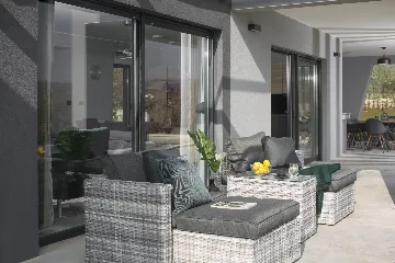 Contemporary Villa with Infinity Pool Vodnjan